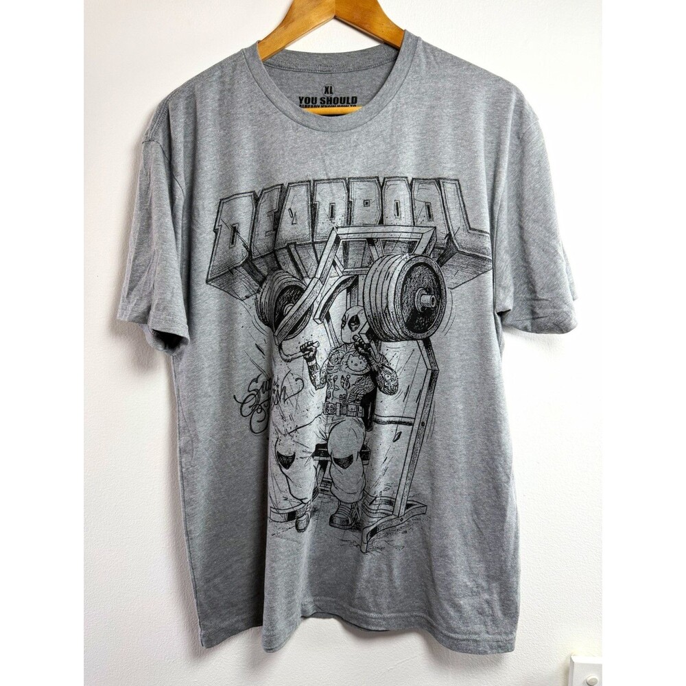 Hot Topic Marvel Deadpool Workout T-Shirt Mens XL Gray Weightlifting Gym